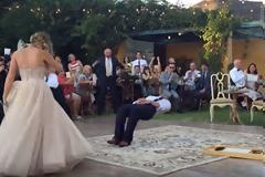 ΑΠΙΣΤΕΥΤΟ: Ο Γαμήλιος χορός ενός Μάγου με την εκλεκτή της Καρδιάς του - Είναι κάτι που σίγουρα δεν έχετε ξαναδεί… [video]