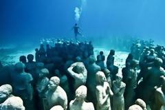 Οι τέσσερις ιππότες της Αποκάλυψης στον Τάμεση...