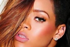 Η αποκρουστικότερη φωτογραφία της Rihanna που έχει κάνει τον γύρο του διαδικτύου