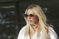 Η Γωγώ τρέλανε το γήπεδο! Δείτε πως πήγε ντυμένη η Μαστροκώστα στο ματς ΑΕΚ - Πας Γιάννινα