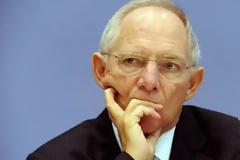 Ο Σόιμπλε ετοιμάζει κάτι πίσω από την πλάτη μας;