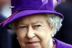 H βασίλισσα Ελισάβετ σπάει το ρεκόρ παραμονής στον βρετανικό θρόνο - Πέρασε και τη Βικτωρία!