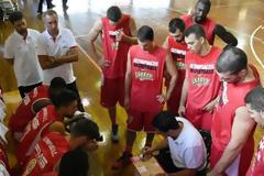 ΑΝΑΧΩΡΕΙ ΓΙΑ ΚΑΛΙΑΡΙ ΜΕ ΑΓΡΑΒΑΝΗ ΑΛΛΑ... ΧΩΡΙΣ ΛΟΤΖΕΣΚΙ Ο ΘΡΥΛΟΣ