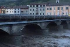 Ένας νεκρός και 2 αγνοούμενοι από την κακοκαιρία στην βόρεια Ιταλία