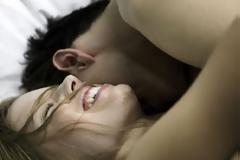 Η στάση του Σκορπιού στο κρεβάτι: Ελάχιστοι άνδρες μπορούν και το καταφέρνουν!