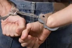 Χειροπέδες στον απατεώνα της Ν. Σμύρνης