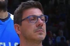 Συγκίνησε ο Κατσικάρης: Βούρκωσε στον Εθνικό ύμνο της Ελλάδας [video]