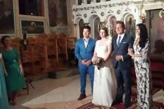 Ο ανατρεπτικός γάμος που έγινε θέμα συζήτησης σε όλη τη Μεσσηνία - Tα έδωσε όλα η νύφη...