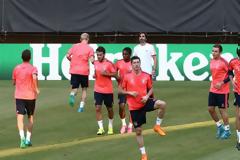 ΤΟ ΒΑΡΟΣ... ΣΤΑ ΣΤΗΜΕΝΑ ΑΠΟ ΓΚΟΥΑΡΝΤΙΟΛΑ ΚΑΙ Η ΠΙΘΑΝΗ 11ΑΔΑ ΤΗΣ ΜΠΑΓΕΡΝ ΚΟΝΤΡΑ ΣΤΟΝ ΘΡΥΛΟ