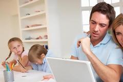 ΟΟΣΑ: ΜΕΙΩΘΗΚΕ ΚΑΤΑ 27,5% ΤΟ ΔΙΑΘΕΣΙΜΟ ΚΑΤΑ ΚΕΦΑΛΗΝ ΕΙΣΟΔΗΜΑ ΣΤΗΝ ΕΛΛΑΔΑ