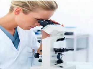Φωτογραφία για Επτά στους 10 Ευρωπαίους θεωρούν ότι οι γυναίκες δεν μπορούν να γίνουν επιστήμονες υψηλού επιπέδου