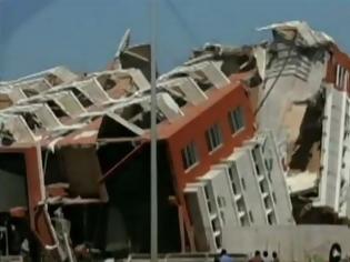 Φωτογραφία για Ισχυρός σεισμός 8,3 Ρίχτερ στη Χιλή και τσουνάμι - Δείτε βίντεο
