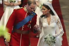 Παραιτείται η Ελισάβετ, στο θρόνο Κέιτ και Γουίλιαμ; - Δημοσίευμα «φωτιά»