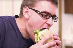 ΑΥΤΟ είναι το σάντουιτς που κάνει 1.300 ευρώ και θέλει 6 μήνες για να φτιαχτεί [video]