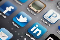 Η Apple θα δημιουργήσει το δικό της κοινωνικό δίκτυο?