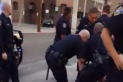 Βίντεο ΣΟΚ: 9 αστυνομικοί εναντίον ενός 16χρονου επειδή αρνήθηκε να περαπατήσει στο πεζοδρόμιο [video]