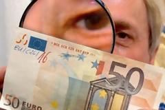 Σύλληψη τουριστών στον Πρωταρά για πλαστά ευρώ