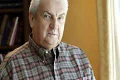 Δύσκολες ώρες για τον Δημήτρη Κοντομηνά - Σε συνεχή επαφή με τους γιατρούς η κόρη του