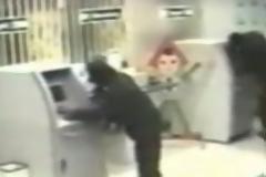 Δεν έχουν το θεό τους! Δείτε τι έκαναν σε ΑΤΜ  στη Λάρνακα