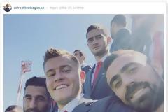 Η ΟΜΑΔΙΚΗ... SELFIE ΤΟΥ ΦΙΝΜΠΟΓΚΑΣΟΝ ΑΠΟ ΤΗΝ ΦΩΤΟΓΡΑΦΙΣΗ ΤΩΝ ΕΡΥΘΡΟΛΕΥΚΩΝ! (ΡΗΟΤΟ)