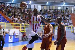 ΝΙΚΗ ΕΠΙ ΤΗΣ ΓΑΛΑΤΑ ΤΩΝ... ΑΣΤΕΡΩΝ ΜΕ ΜΙΣΗ ΟΜΑΔΑ Ο ΘΡΥΛΟΣ (65-68)!