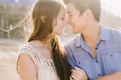 Όταν κάνεις μια σχέση χάνεις κατά μέσο όρο δύο στενούς σου φίλους!