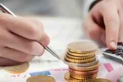 Ποιους οφειλέτες καίνε οι αλλαγές στις 100 δόσεις