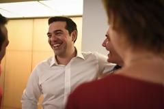 Όταν ο Τσίπρας έμαθε ότι κέρδισε - Φωτογραφίες μέσα από το γραφείο του