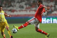 ΧΑΜΕΝΟΙ ΣΤΟ ΝΤΕΡΜΠΙ ΤΗΣ ΜΠΕΝΦΙΚΑ ΜΕ ΤΗΝ ΠΟΡΤΟ ΟΙ... ΒΑΣΙΚΟΙ ΜΗΤΡΟΓΛΟΥ ΚΑΙ ΣΑΜΑΡΗΣ *ΒΙΝΤΕΟ*