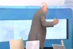 Έπεσε... on air το σκηνικό του Παπαδάκη [video]