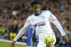 ΕΝΔΙΑΦΕΡΟΝ ΑΡΣΕΝΑΛ ΓΙΑ ΠΑΙΚΤΗ ΤΟΥ... ΜΙΤΣΕΛ