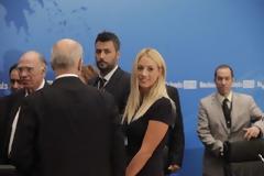 Δήμητρα Γουσέτη: Ποια είναι η κούκλα ξανθιά του Βασίλη Λεβέντη που έκλεψε την παράσταση