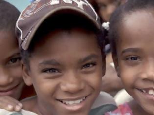Φωτογραφία για ΣΟΚΑΡΙΣΤΙΚΟ: Μικρά κορίτσια που κατοικούν σε χωριό της Καραϊβικής μεταμορφώνονται σε αγόρια [photo]
