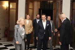 Ο... προφητικός και αινιγματικός Αλ.Τσίπρας: Όταν κάποια στιγμή φύγω απ'το Μαξίμου θα έχω καλύτερες αναμνήσεις - Τι εννοούσε με αυτή του τη δήλωση;