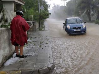 Φωτογραφία για ΠΡΟΒΛΗΜΑΤΑ ΣΕ ΠΕΡΙΟΧΕΣ ΤΗΣ ΑΤΤΙΚΗΣ ΑΠΟ ΤΗ ΒΡΟΧΗ