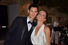 Ο ανατρεπτικός γάμος στην Μύκονο και η απόφαση του γαμπρού που έγινε θέμα συζήτησης στο facebook