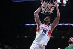 Δεν τελείωσε στο Eurobasket ο Γκασόλ