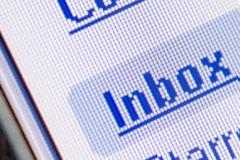 Γιατί είναι καλό να στέλνετε email στον σύντροφό σας