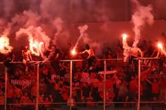 ΕΚΑΝΕ ΤΑ ΠΗΓΑΔΙΑ... ΜΙΚΡΟ ΚΑΡΑΪΣΚΑΚΗ Ο ΛΑΟΣ ΤΟΥ ΘΡΥΛΟΥ! (PHOTOS)