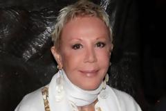 Η Ζωή Λάσκαρε ζωγράφισε! Επική ατάκα για του Υπουργείο Θρησκευμάτων