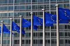 Καμπάνα απο την Κομισιόν για την Κύπρο κι άλλες 19 χώρες