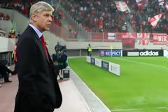 ΔΙΑΛΕΓΕΙ ΕΠΙΘΕΤΙΚΟ ΑΝΑΛΟΓΑ ΜΕ ΤΟΝ... ΑΝΤΙΠΑΛΟ Ο ΒΕΝΓΚΕΡ