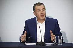 ΣΤ. ΘΕΟΔΩΡΑΚΗΣ: ΤΟ ΠΟΤΑΜΙ ΘΑ ΣΥΝΕΧΙΣΕΙ ΑΥΤΟΝΟΜΟ Ή ΘΑ ΔΙΑΛΥΘΕΙ