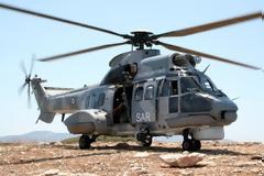 Σκάνδαλο - Σήκωσαν ολόκληρο Super Puma για να μεταφέρουν 35 ψηφοδέλτια