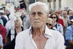 Επικουρικές συντάξεις: Αυτά είναι τα τρία ισοδύναμα για να μην πέσει... τσεκούρι