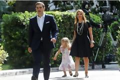 Ο διάλογος Τσίπρα με την κόρη Καμμένου - Η απάντηση της 3χρονης που τον αποστόμωσε