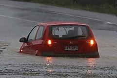 Τι να κάνετε αν πέσετε με το αυτοκίνητο στη θάλασσα: Με αφορμή το τραγικό συμβάν της Πάτρας