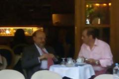 Περίεργη συνάντηση Βελόπουλου - Αντώναρου στο Κολωνάκι
