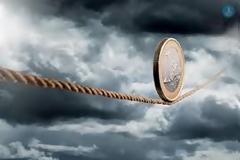 Οι γραφειοφασίστες των Βρυξελλών κερδίζουν άλλη μια μάχη στην Ελλάδα