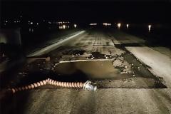 Η λακκούβα ... έστειλε πτήσεις στην Κρήτη!